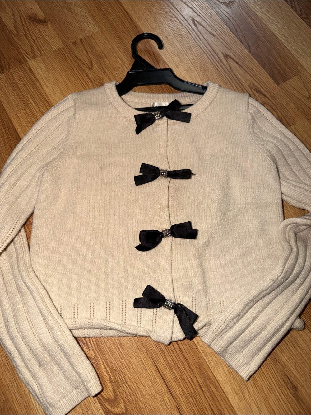 Max Studio Cream Knit Cardigan with Black Bow Accents size 7-8